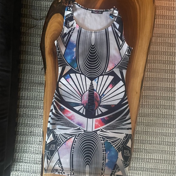 Multi-Dimensional Multi-Color Mini by That’s Hot - Picture 3 of 5